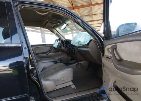 2003 Toyota Sequoia Sr5 V8 z USA, uszkodzony, nr VIN 5TDZT34A43S164405